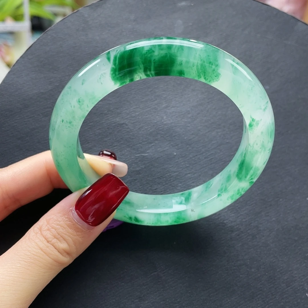 石英质玉未镶嵌手镯59.5