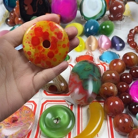 玛瑙/玉髓颈饰未镶嵌