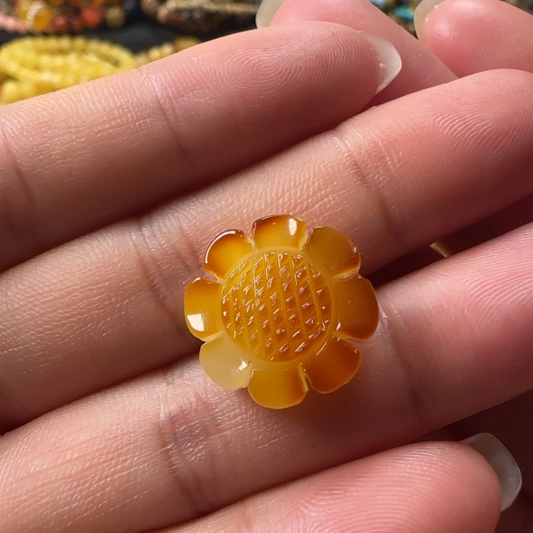 蜜蜡未镶嵌颈饰蜜蜡俏色向日葵