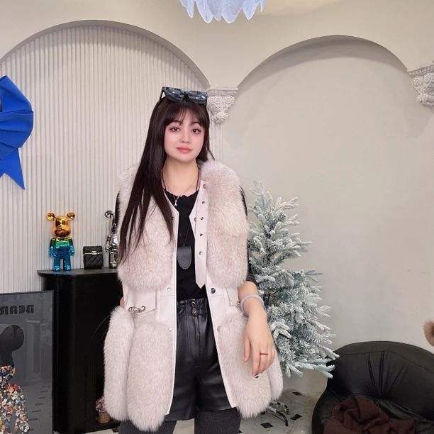 DQE FUR 推荐--【罗曼之诗】整狐狸毛时尚冬装设计感女装