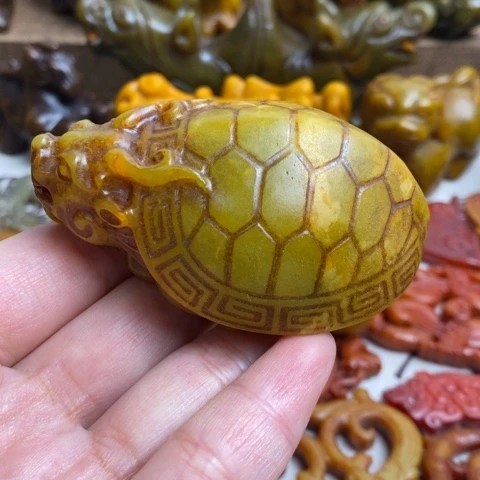 未镶嵌蛇纹石玉颈饰78