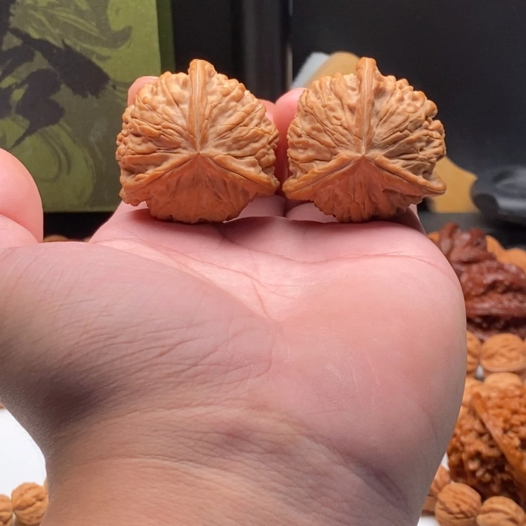 把件文玩核桃43全品糖三角三棱正奔