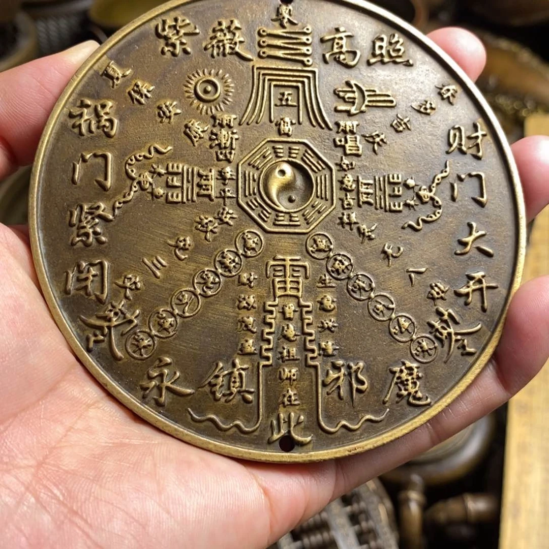 精美铜器做工精良