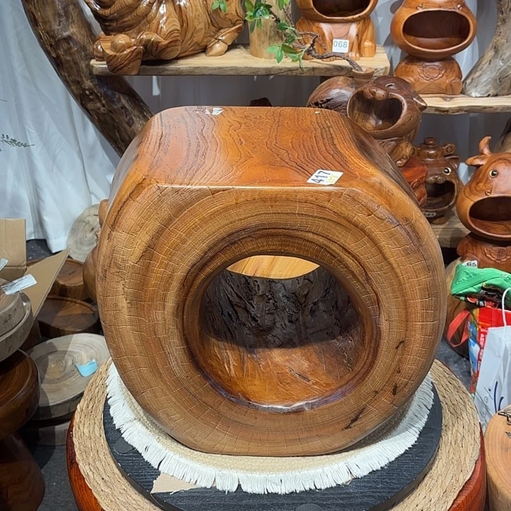 香樟木香樟木根雕凳子一物一拍编号417长30宽27高39