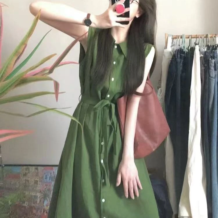 女神范收腰显瘦背心裙法式茶歇裙轻奢高端遮肚子减龄小个宽松绿色