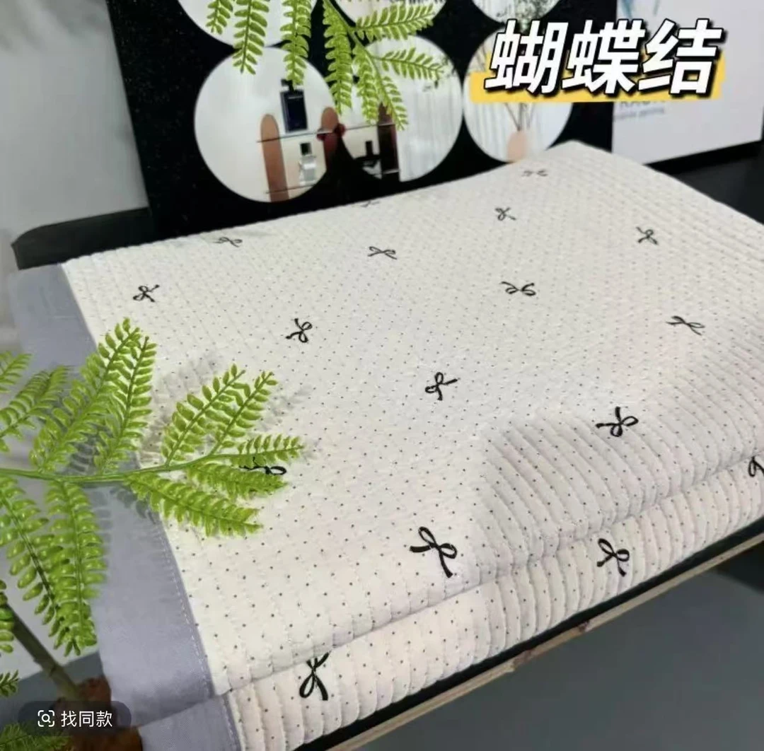 【五彩蝴蝶蓝绗缝】高端天丝+羽丝棉贡缎双用绗缝超柔床盖春夏床盖