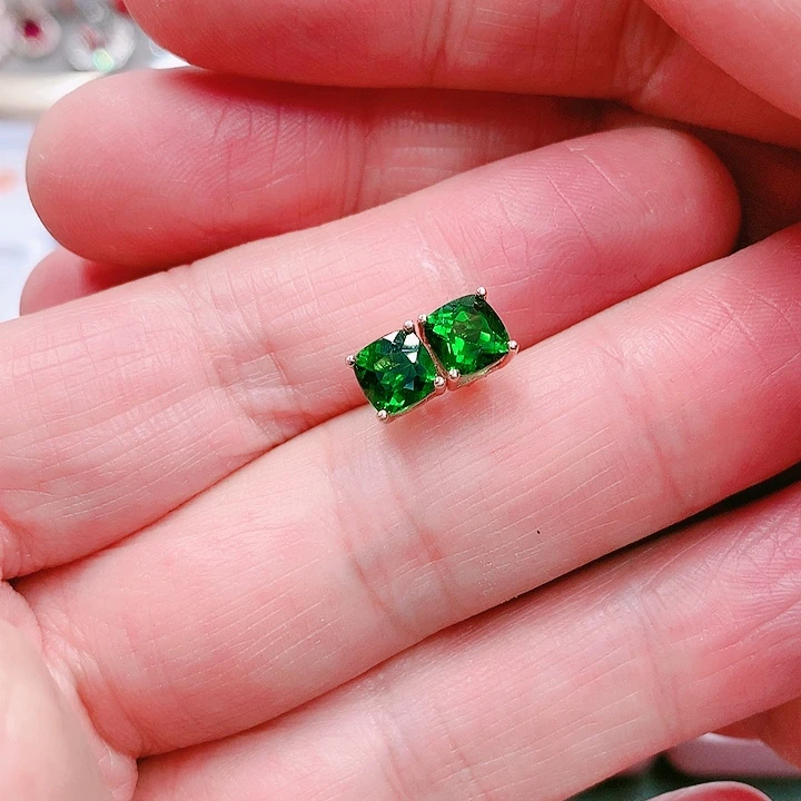 透辉石耳钉银S925镶嵌▞****▖6 X6