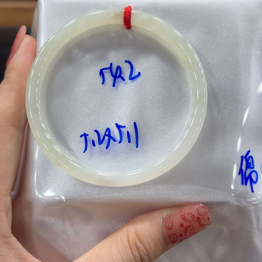 未镶嵌手镯翡翠翡翠