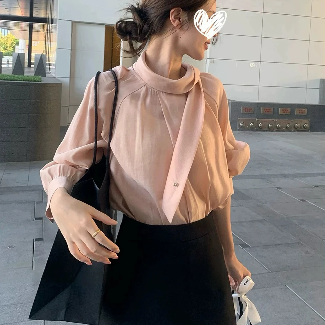 粉色气质长袖飘带衬衫设计感百搭显白秋季穿搭上衣