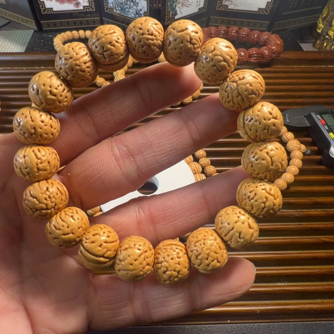 桃木老树金丹桃核手串
