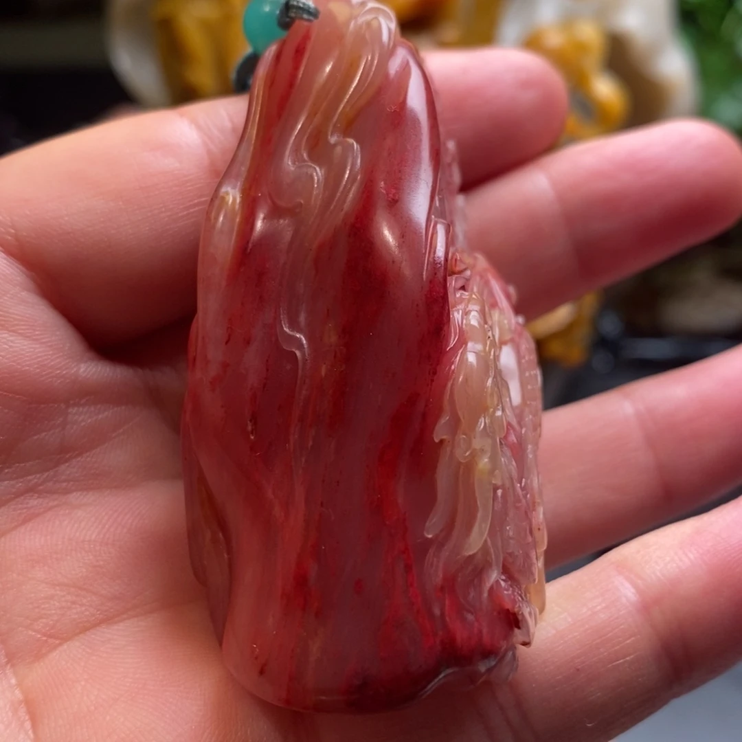 巴林鸡血石麒麟手玩