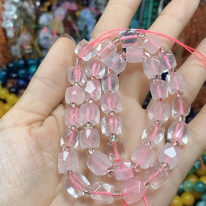 玛瑙/玉髓未镶嵌珠宝半成品亏米炸：天然粉晶切面卡8mm