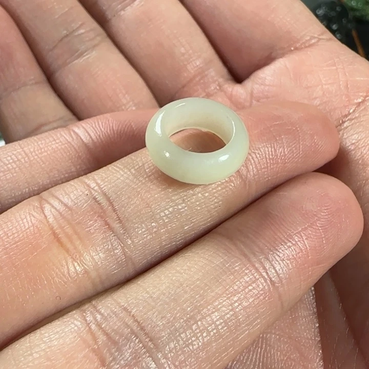 和田玉未镶嵌颈饰福利10