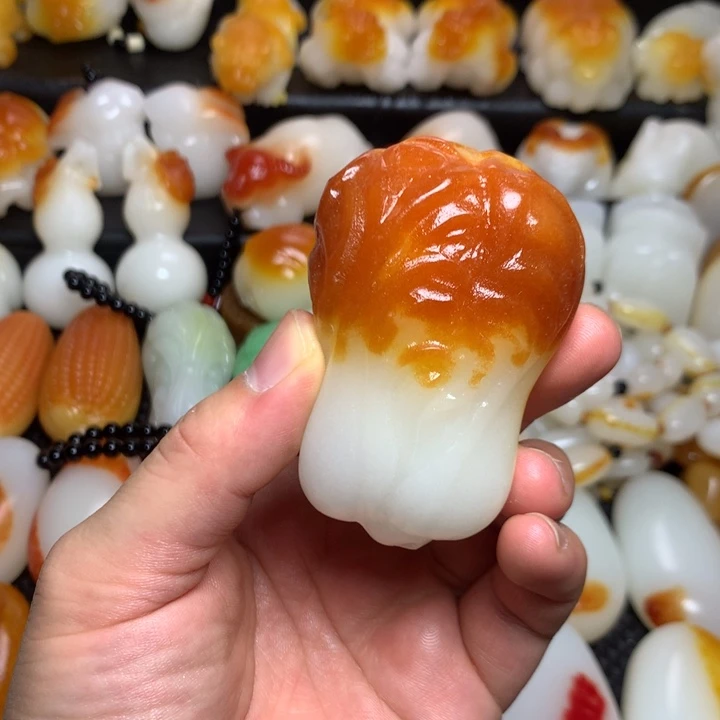 新疆戈壁石五彩石