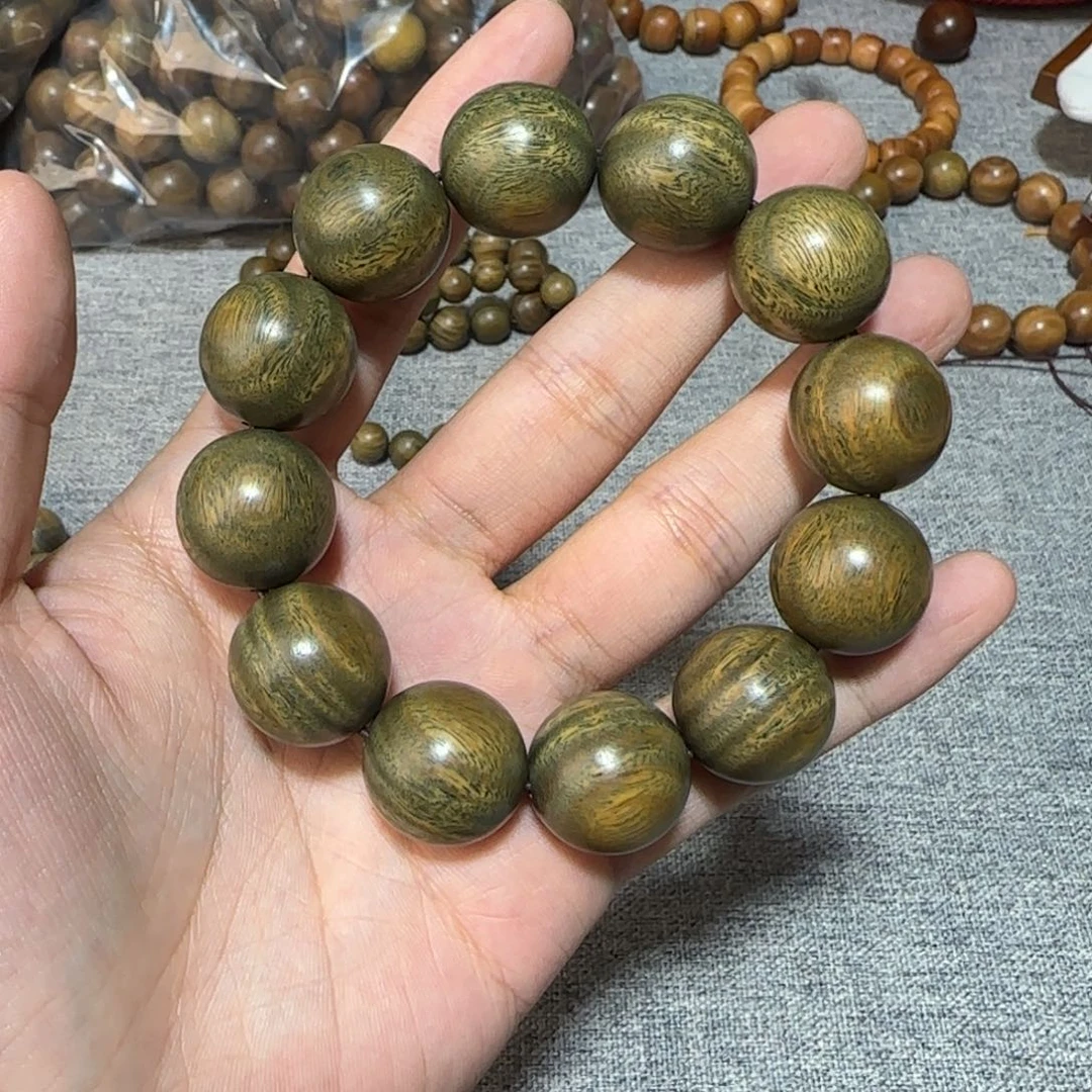 木d**i绿檀2.0沉水级。