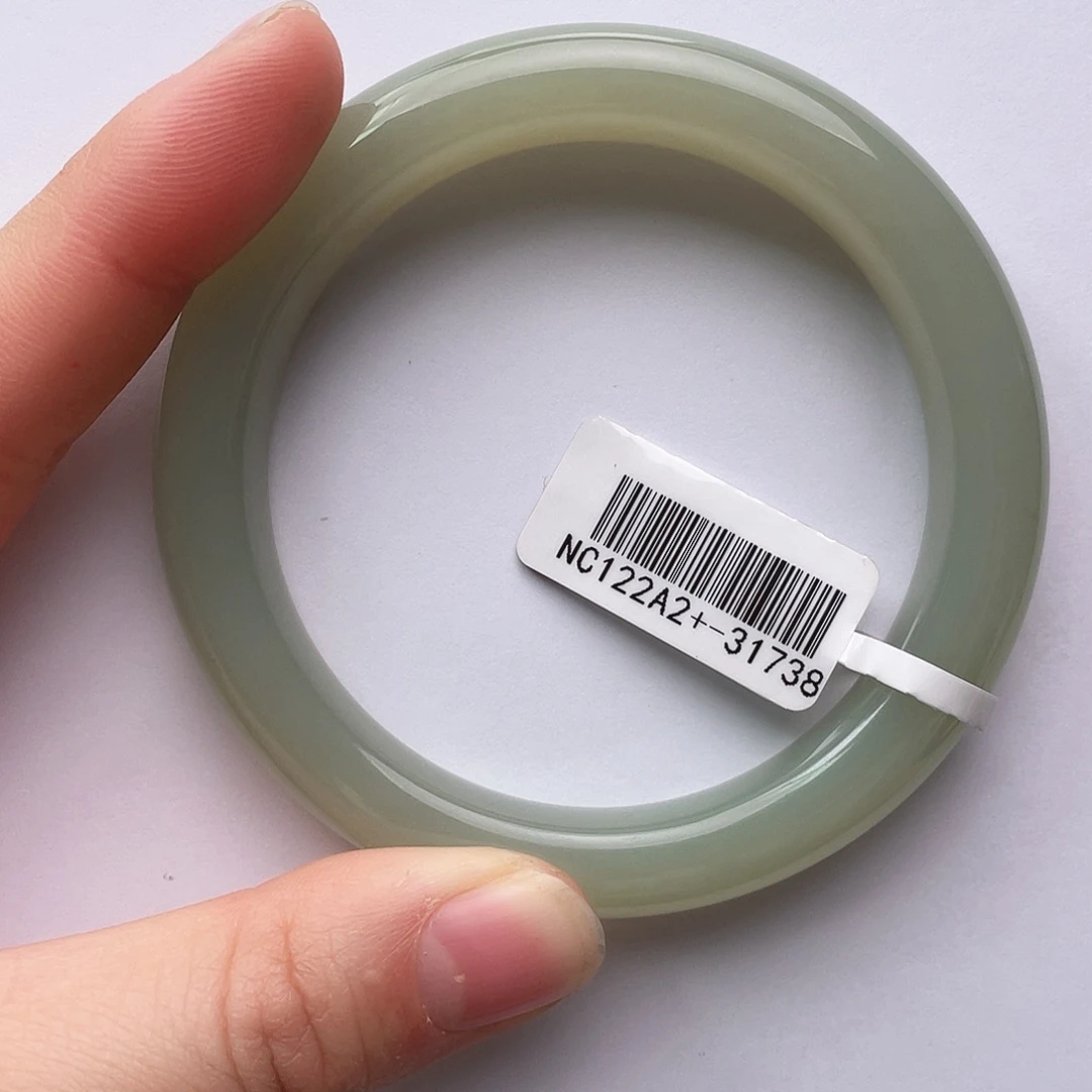 和田玉未镶嵌手镯58