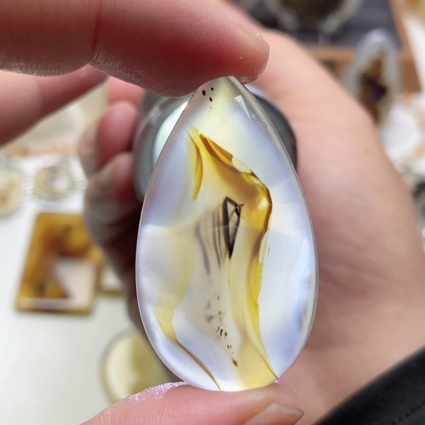 【闪购商品】玛瑙/玉髓颈饰未镶嵌