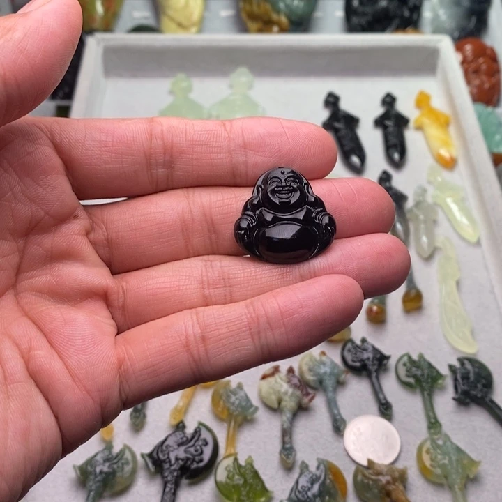 蛇纹石玉颈饰未镶嵌用****2