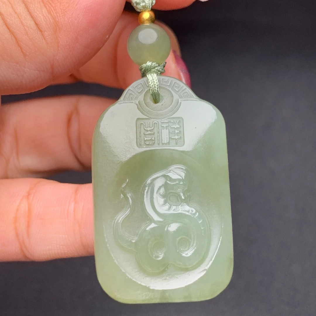 和田玉吊坠天然和田玉生肖蛇吊坠正品和田玉生肖蛇吊坠生日礼物