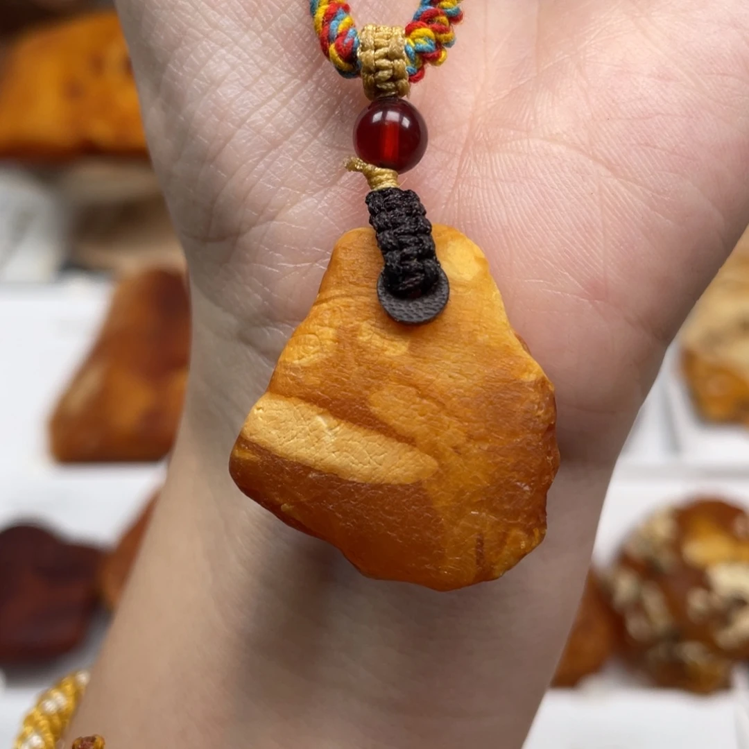 琥珀未镶嵌珠宝奇石