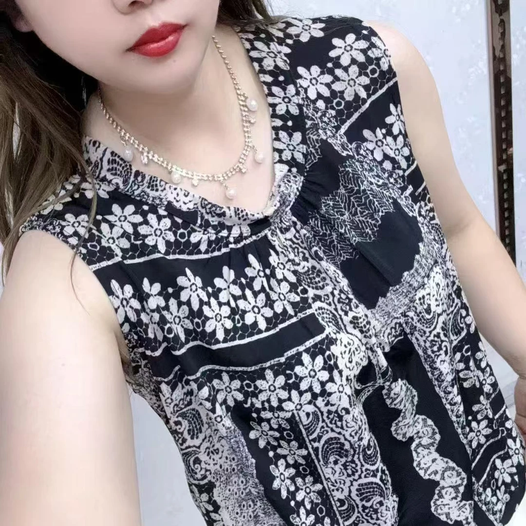 冰丝夏季背心新款无袖打底洋气休闲上衣时尚T恤宽松百搭吊带小衫