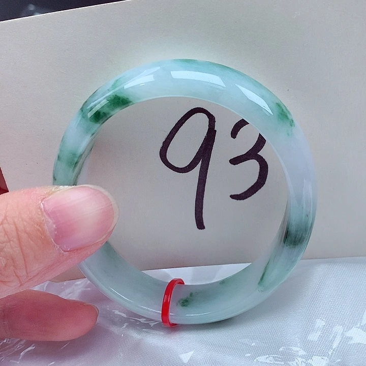 翡翠未镶嵌手镯（贵妃镯）翡翠