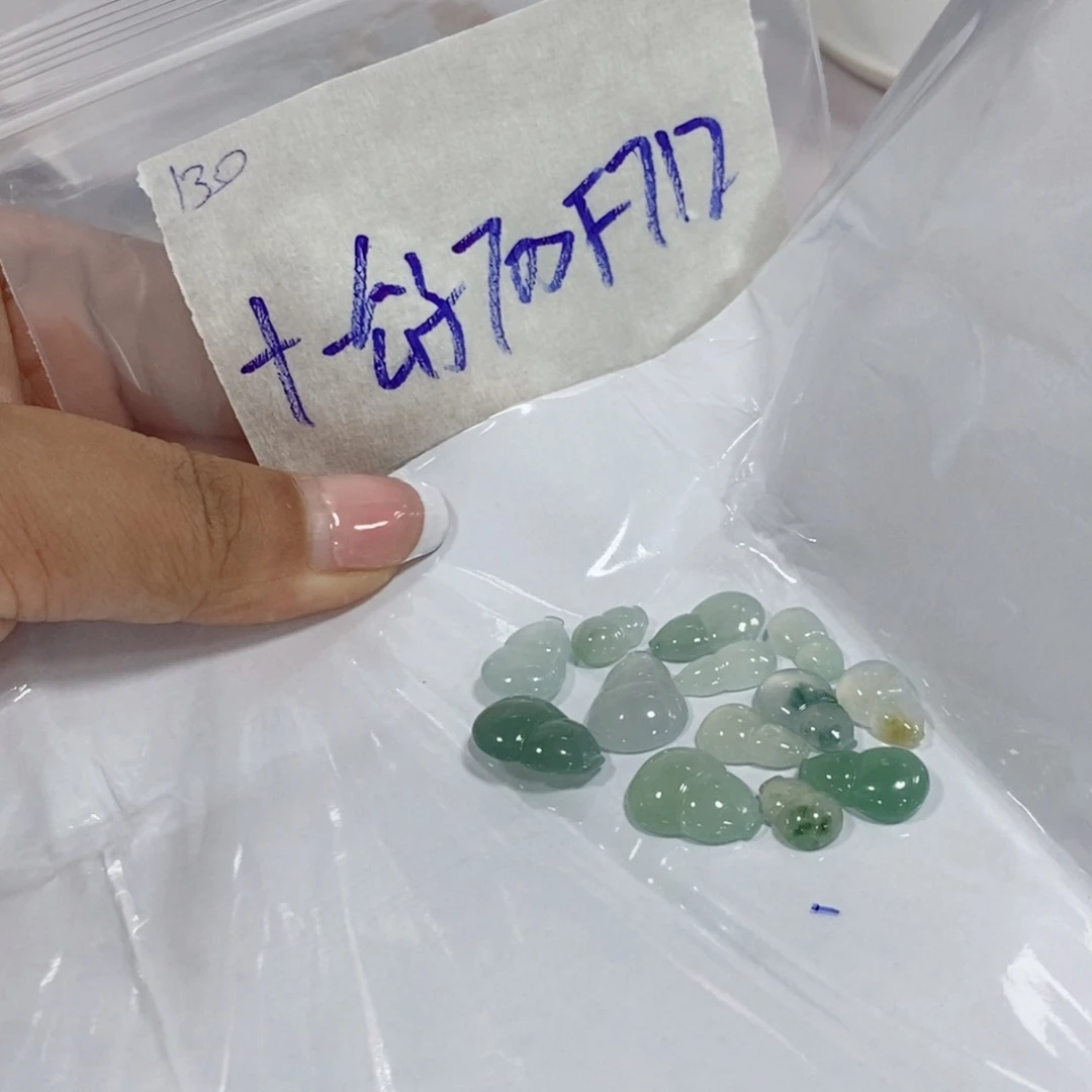 十***子定制翡翠未镶嵌我