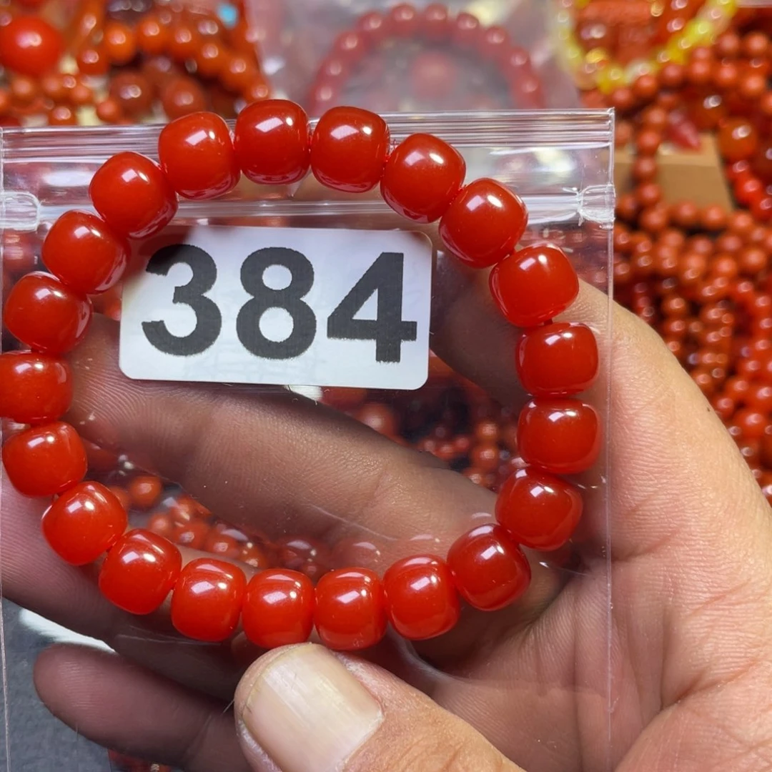 南红玛瑙颈饰合金?