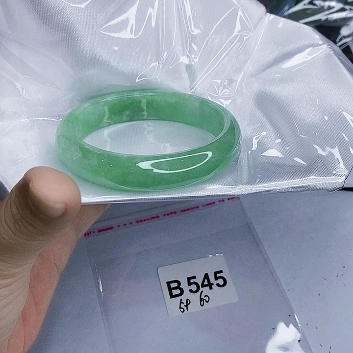 翡翠未镶嵌手镯一图一物实物为准