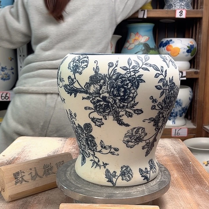 陶鱼尾复古牡丹陶瓷