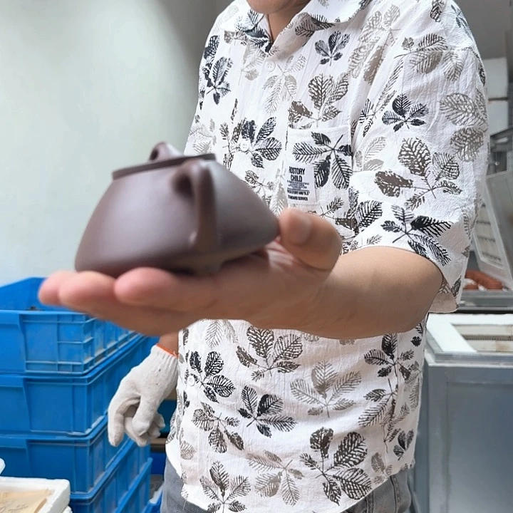 紫砂紫砂14号紫砂壶瑕