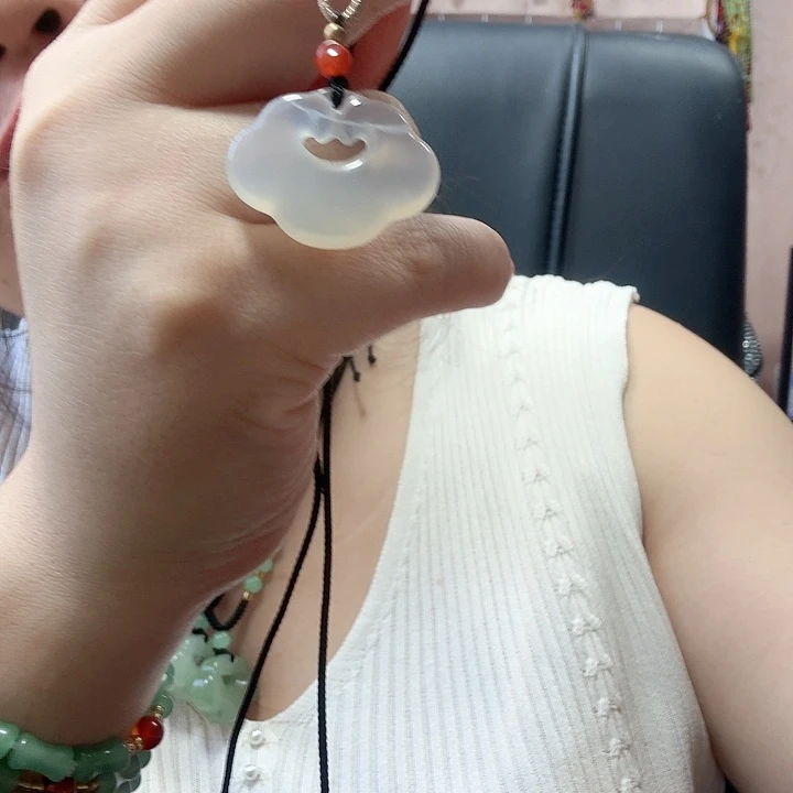 未镶嵌颈饰玛瑙/玉髓如意锁