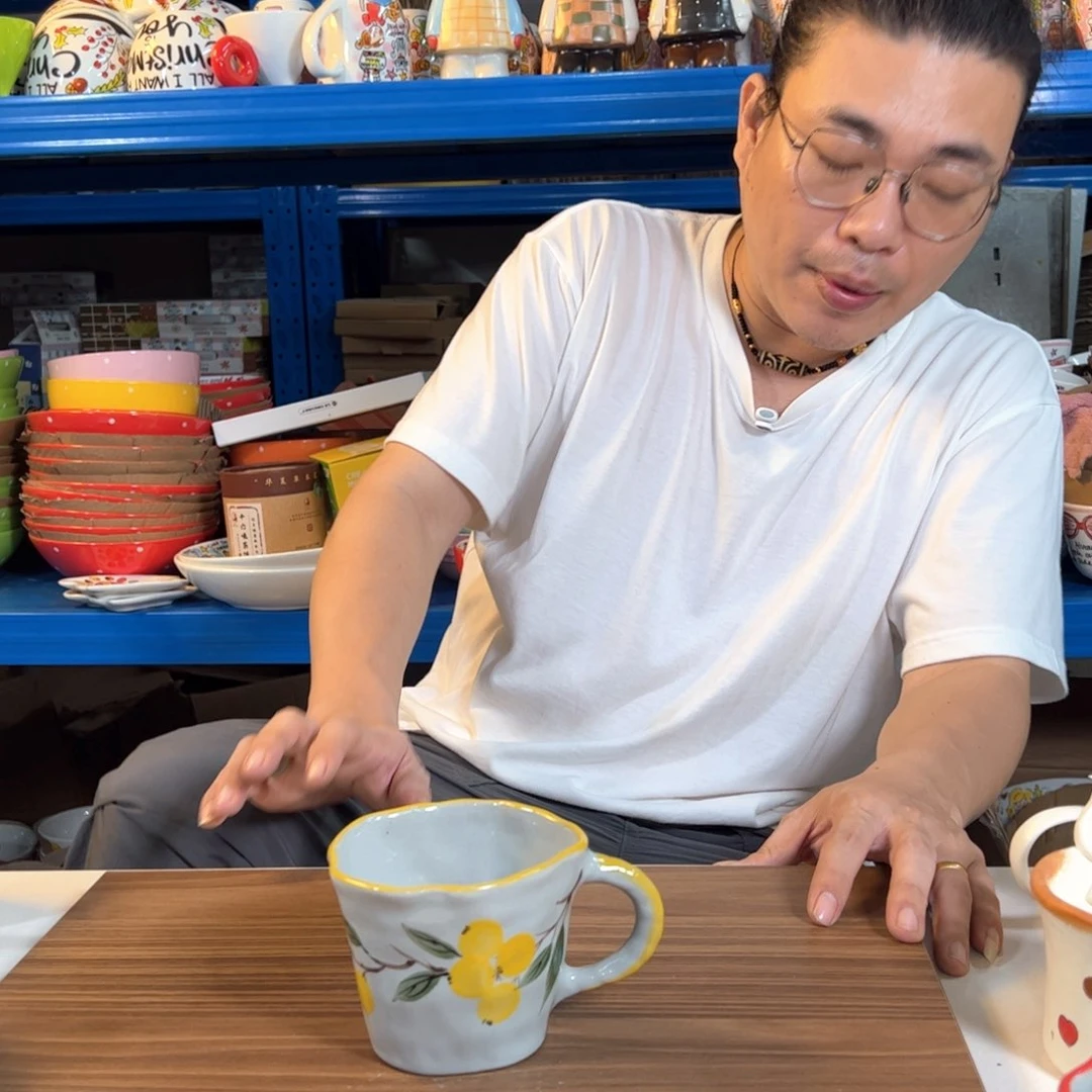老姊妹家瓷器好漂亮黄色手作琵琶