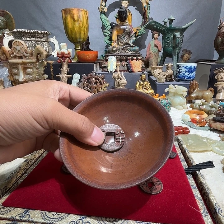 夜***玄瓷器制作工艺精湛