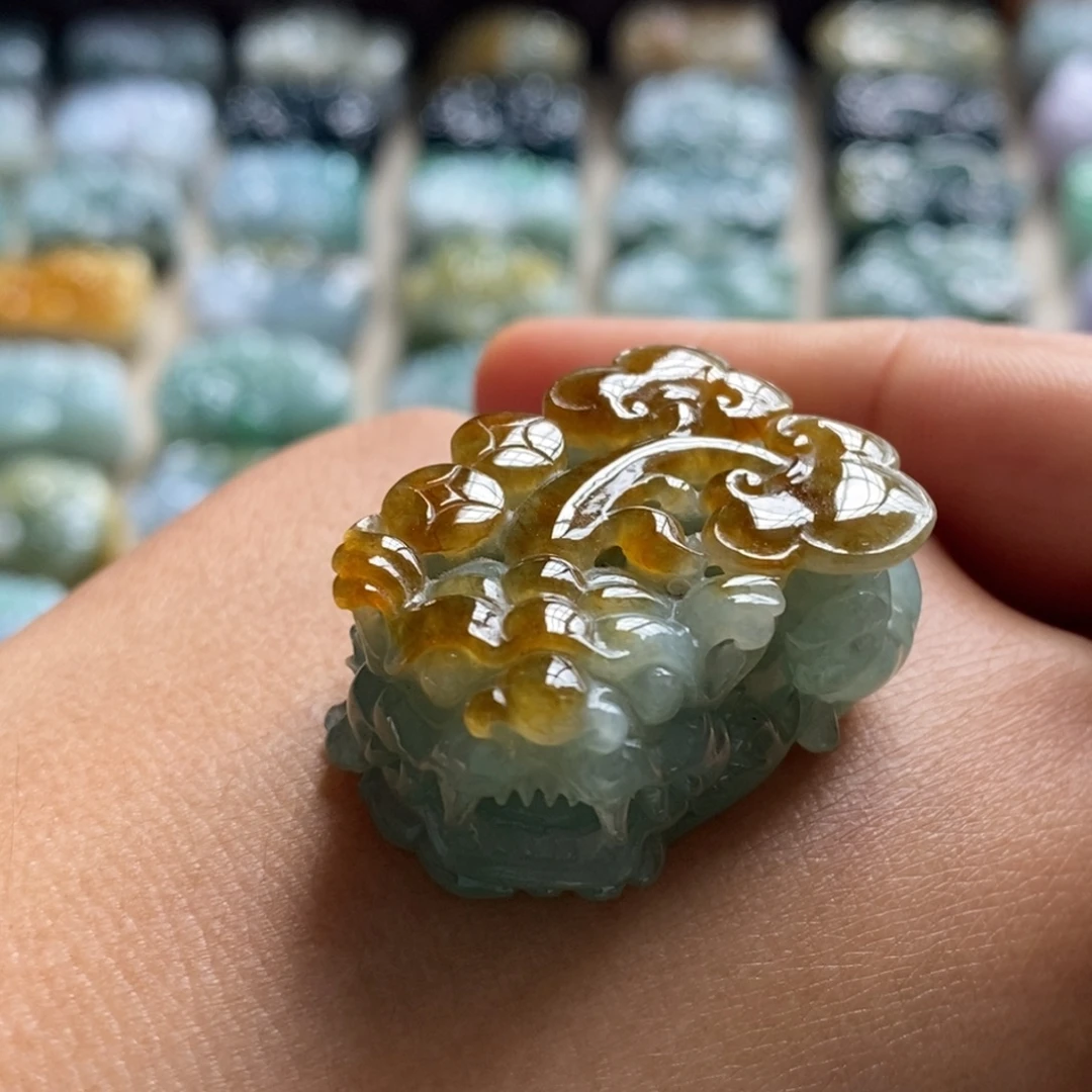 翡翠未镶嵌颈饰天然翡翠貔貅吊坠