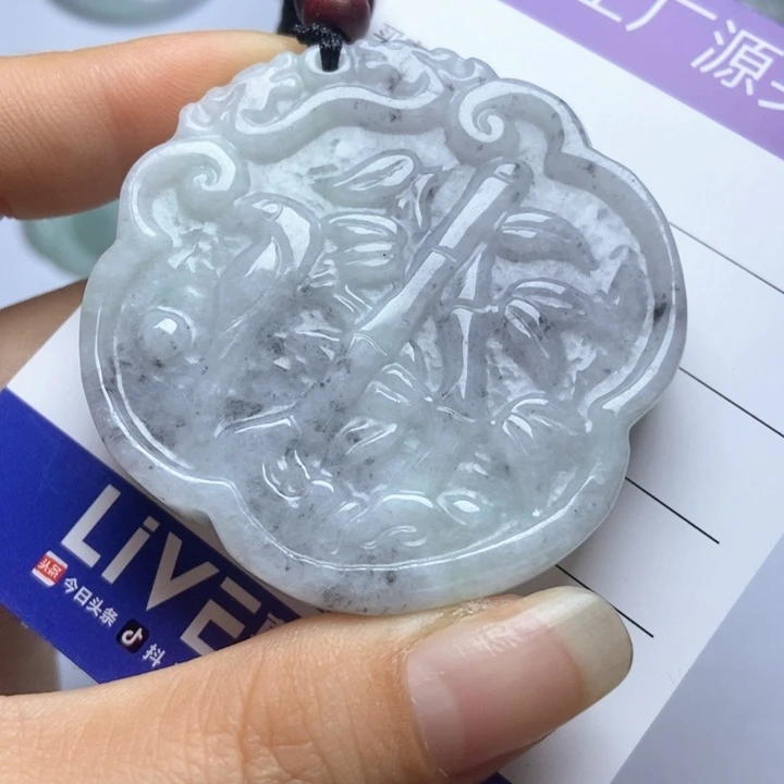 翡翠未镶嵌挂件翡翠