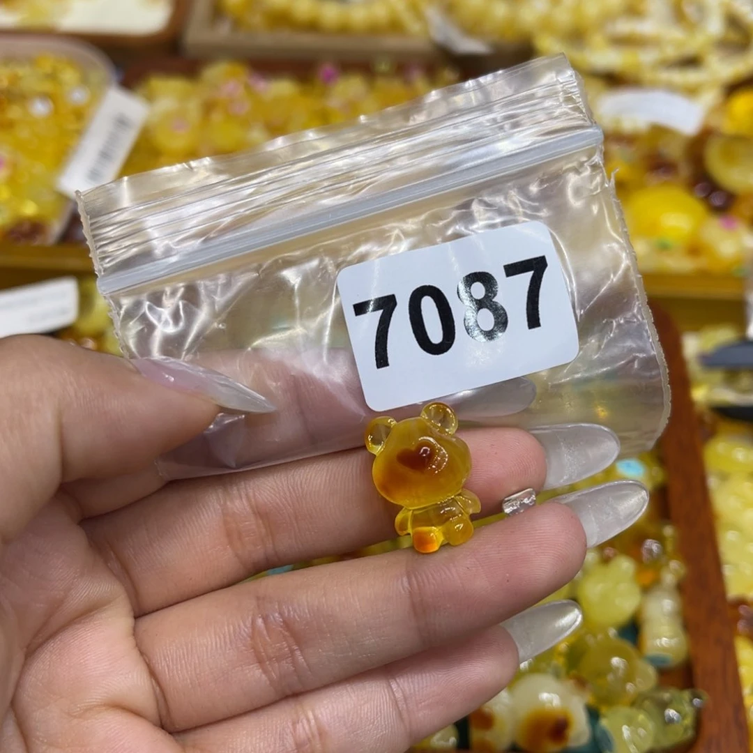 琥珀珠宝奇石未镶嵌