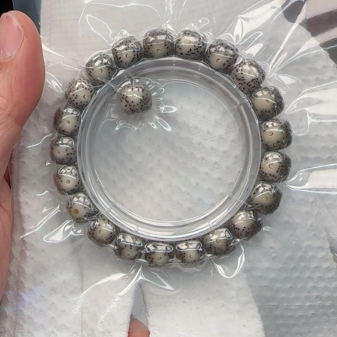 星月菩提手串糯冰奶奶灰果冻大眼睛11*10