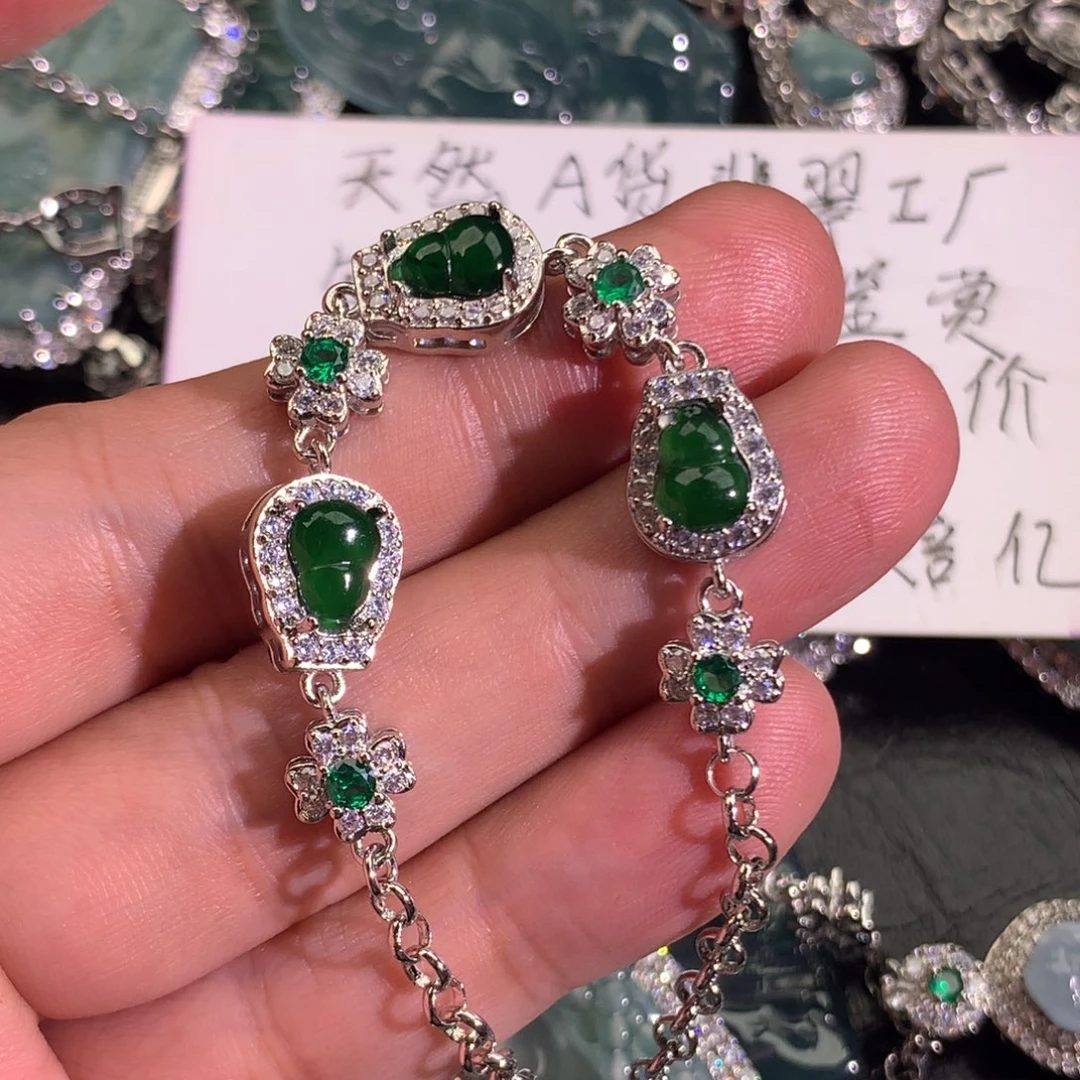 翡翠颈饰未镶嵌葫芦手链