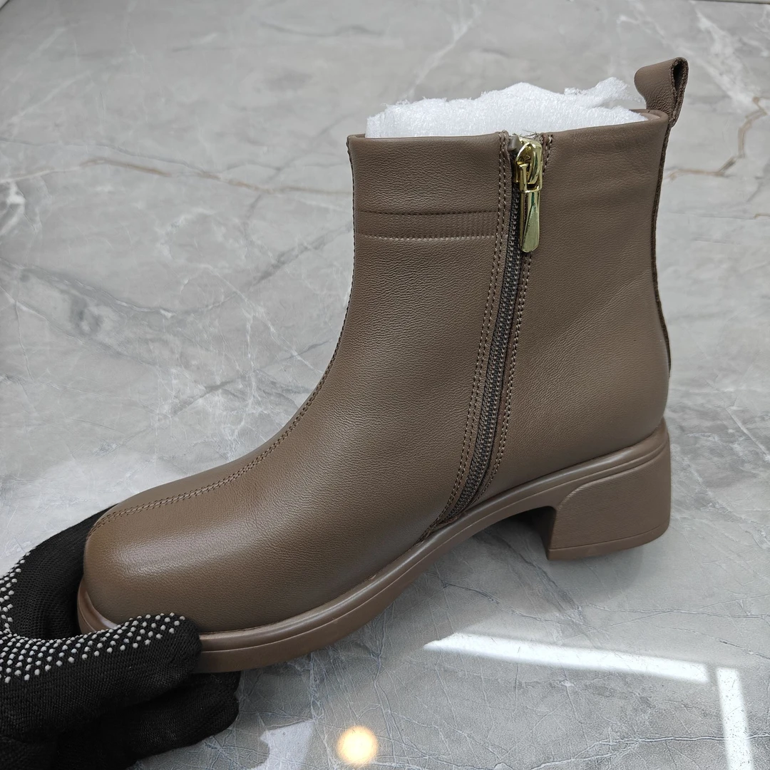 d(孤品)  36码粗跟女靴(羊皮)d1406