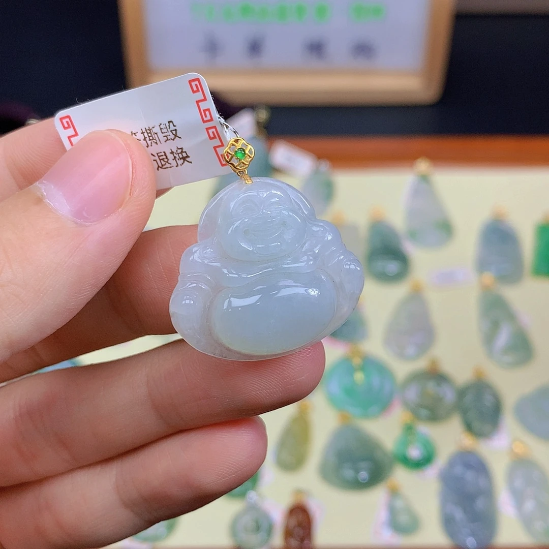 颈饰18K金镶嵌翡翠翡翠