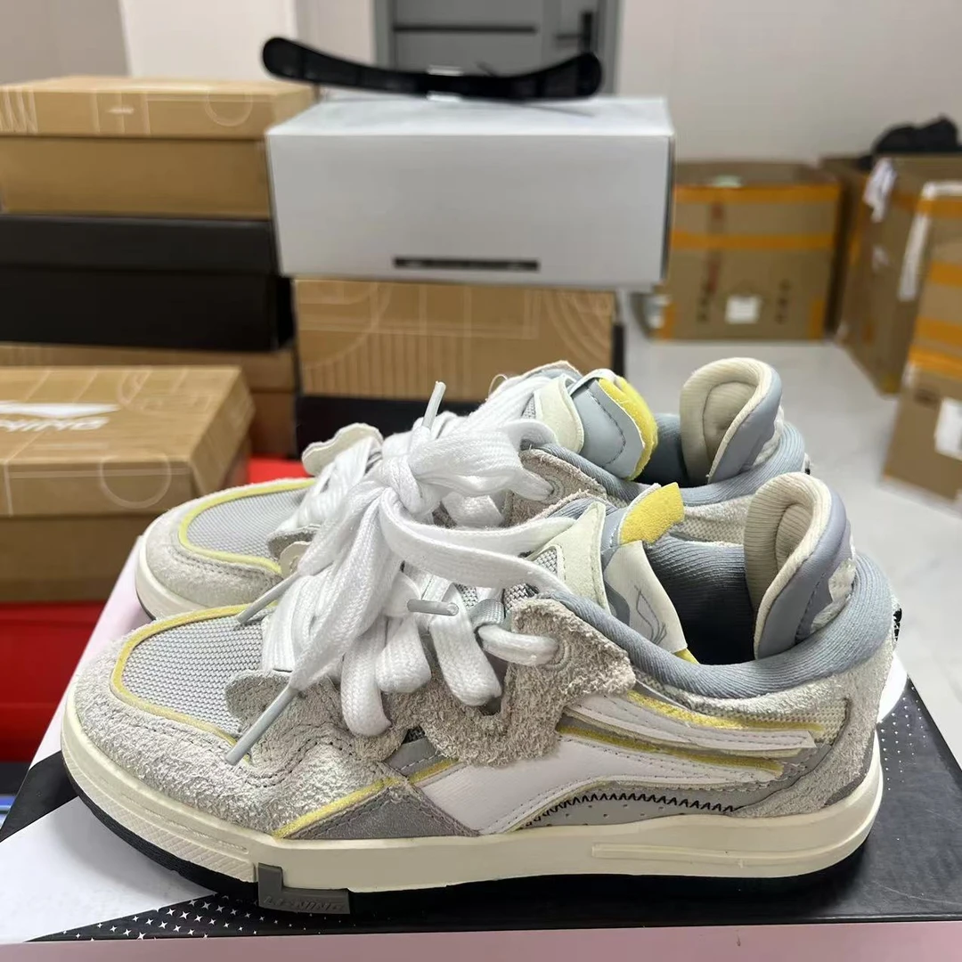 《B品以直播展示为准》鞋面脏-李宁女子运动鞋AECT034-1