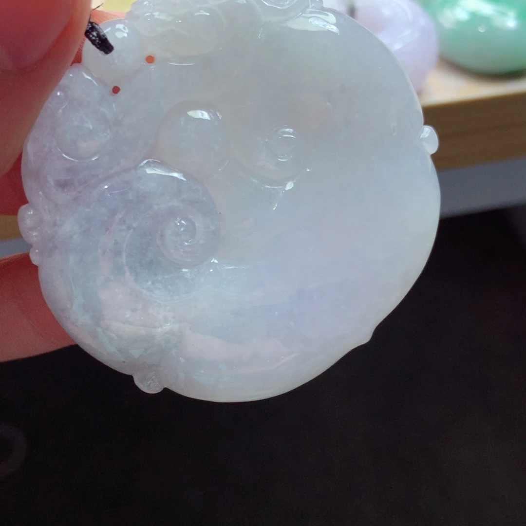 翡翠未镶嵌颈饰吊坠