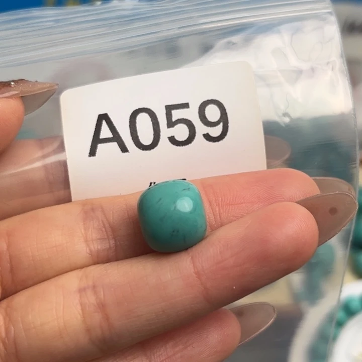 绿松石未镶嵌珠宝奇石直径12.6
