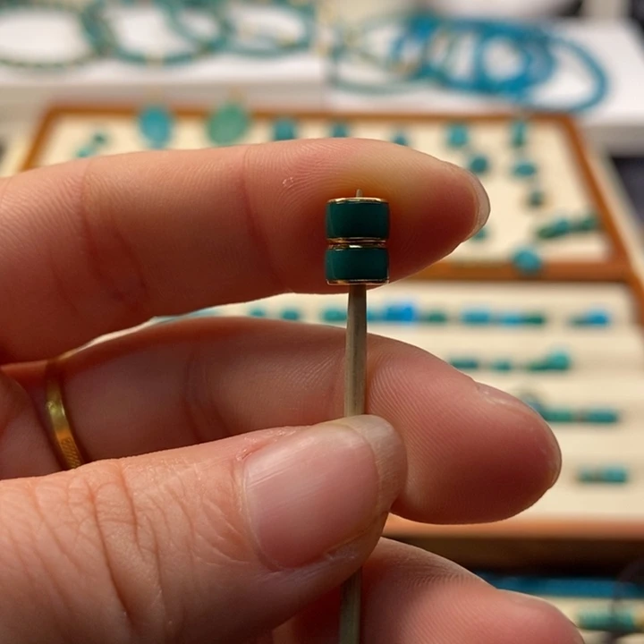 绿松石配饰未镶嵌