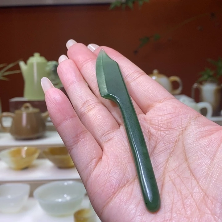 未镶嵌和田玉摆件碧玉茶刀