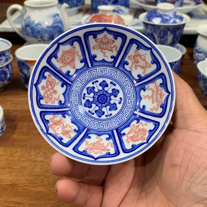 柴窑青花缠枝八宝主人杯