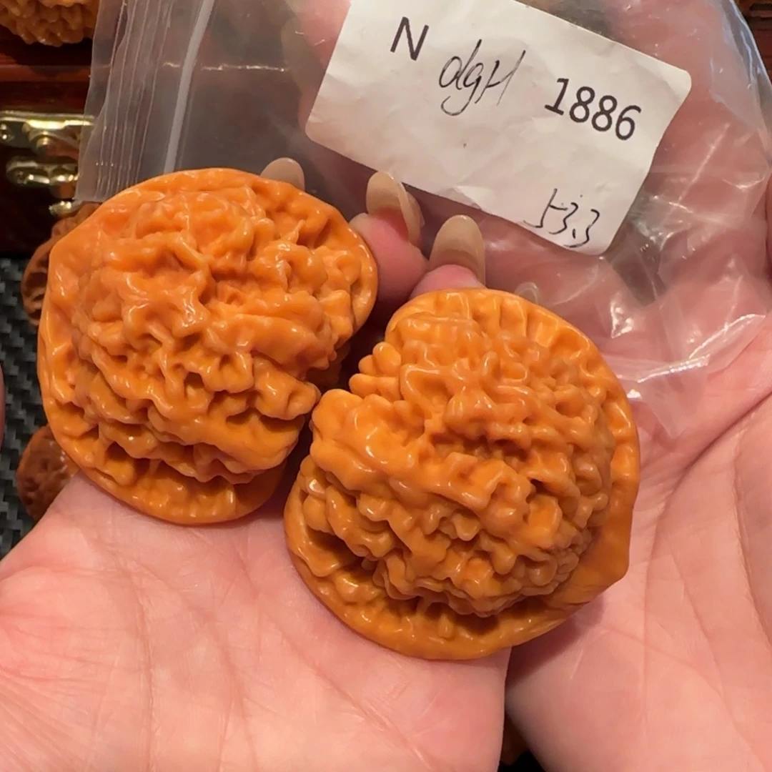 文玩核桃吊坠【****】官帽52精品