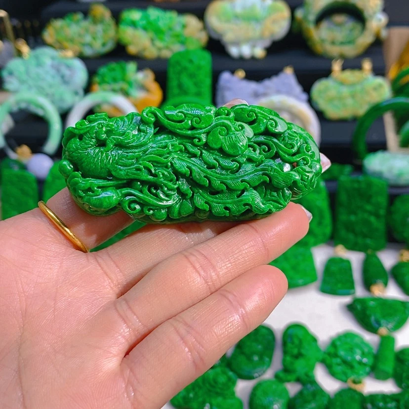 【闪购商品】翡翠颈饰未镶嵌凤凰