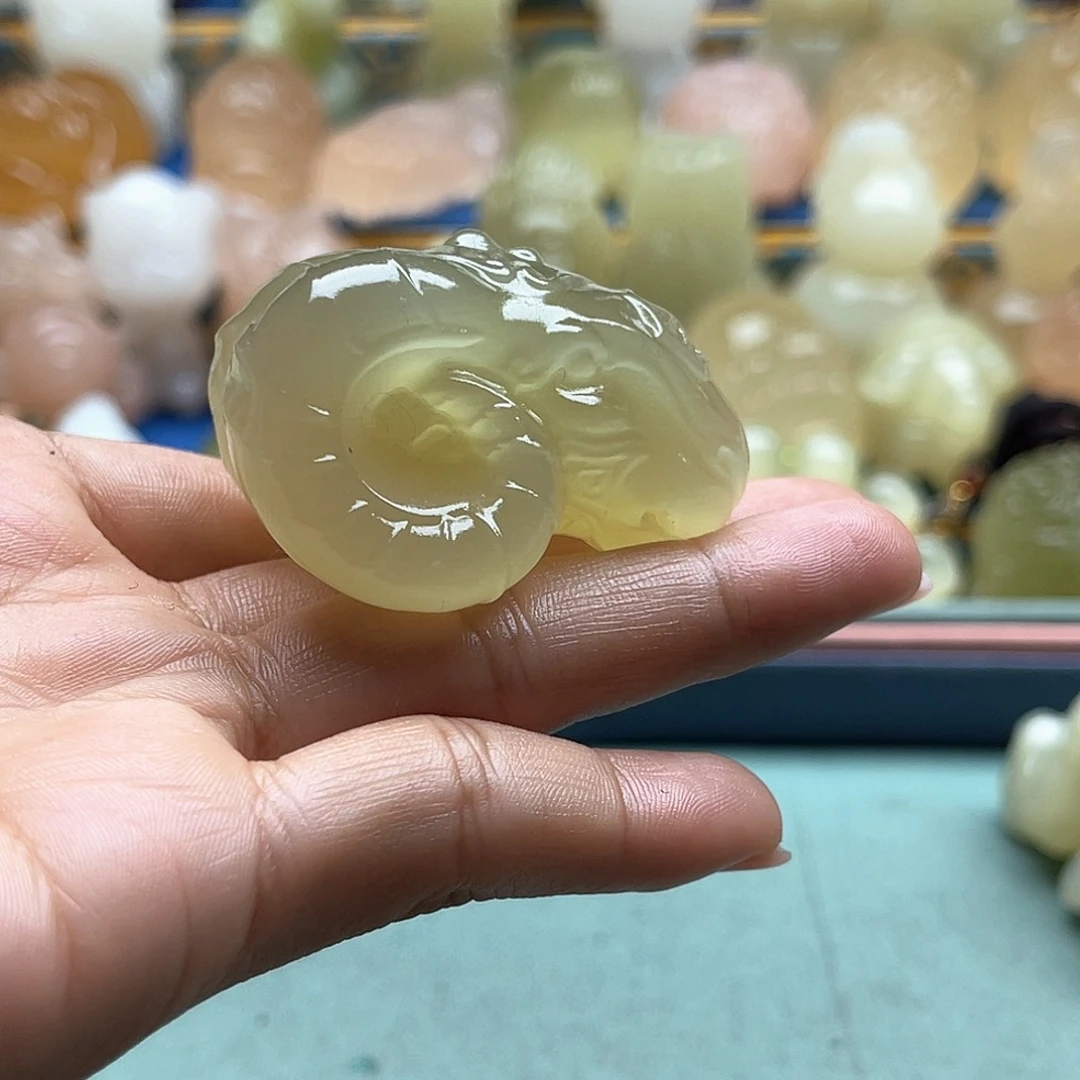 虎***新疆昆仑山脉山料